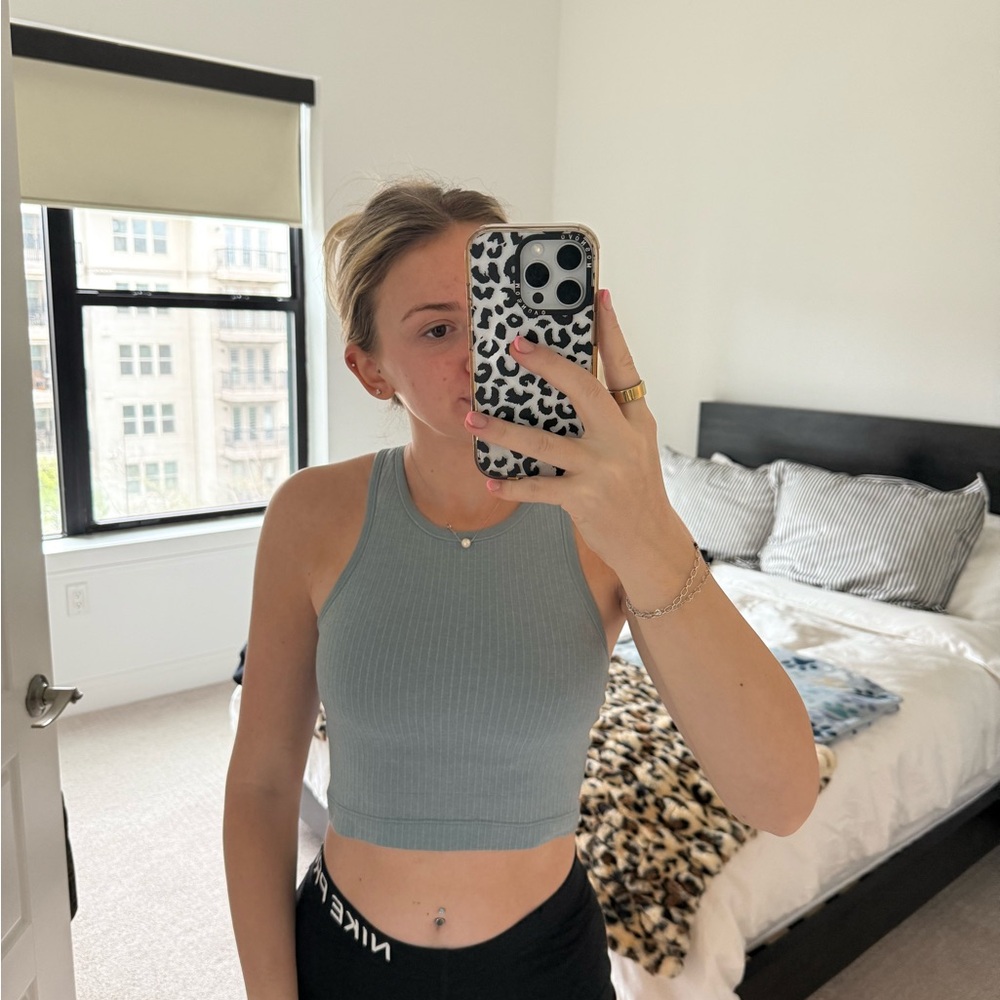 Lululemon Ribbed Cropped Top